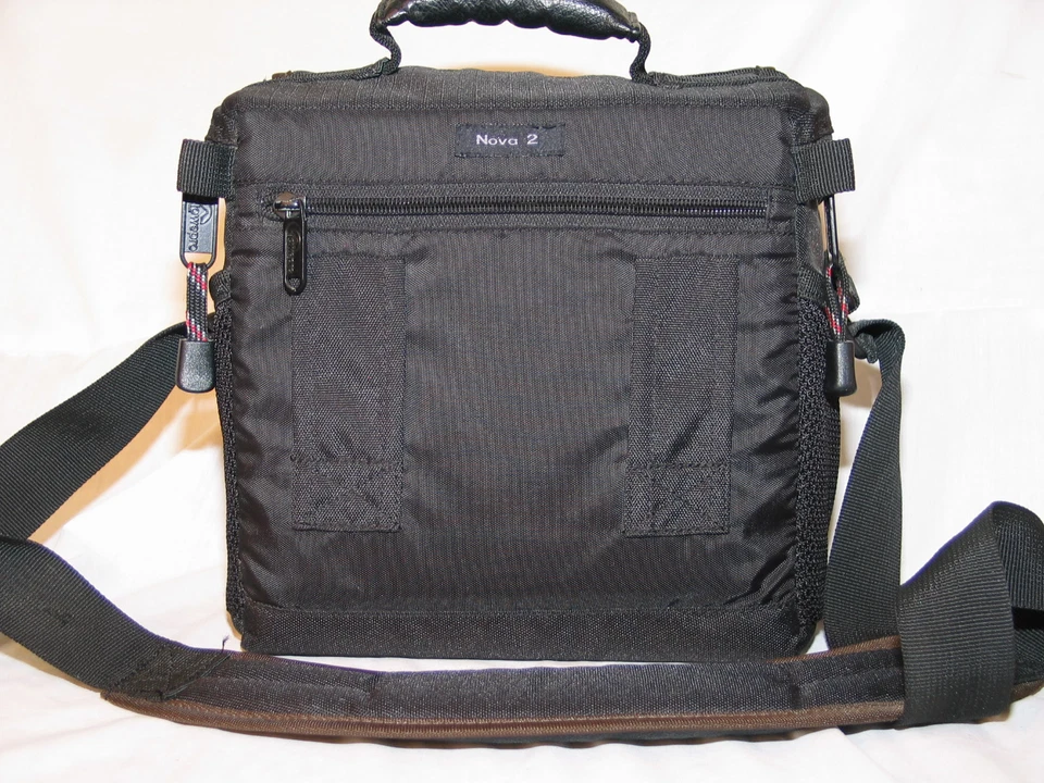 LOWEPRO model Nova 2 SHOULDER CARRY CASE for 35mm SLR DSLR CAMERA  excellent - Image 2 of 4