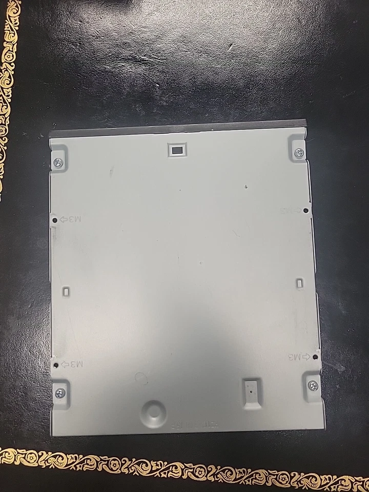 Grabadora de DVD SATA súper múltiple 24x original LG Electronics GH24NSB0 Foto 4 de 4