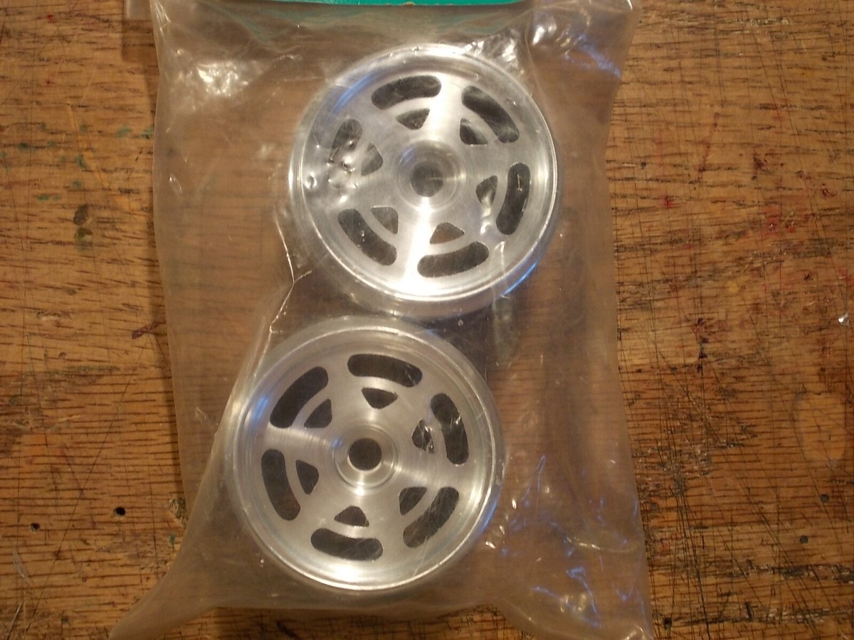 RM-14 Front Wheel - Kyosho Rampage ZR-1 Corvette / Ultima 2 Scale