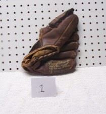 1952 AL MVP  Bobby Shantz Autographed vintage Baseball Glove w/COA