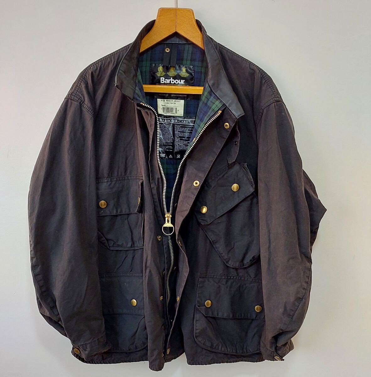 Vtg Mens Barbour A132 Beacon Waxed Black Jacket Coat C52 Vtg Mens Barbour A132 Beacon Waxed Black Jacket Coat C52