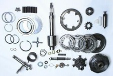 Vespa P200 P200E LML Getriebesatz 23 Zahnräder 7 Federn Kupplung 65 Zahnräder...