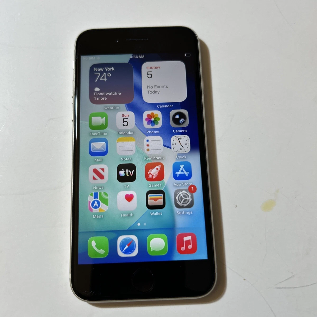 iPhone SE 64GB Network Unlocked for Sale | Shop New & Used Cell
