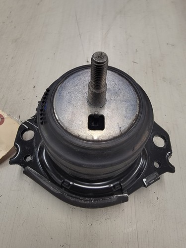 Genuine OEM Mopar Left or Right Engine Mount Isolator for Jeep Dodge 68252518AA