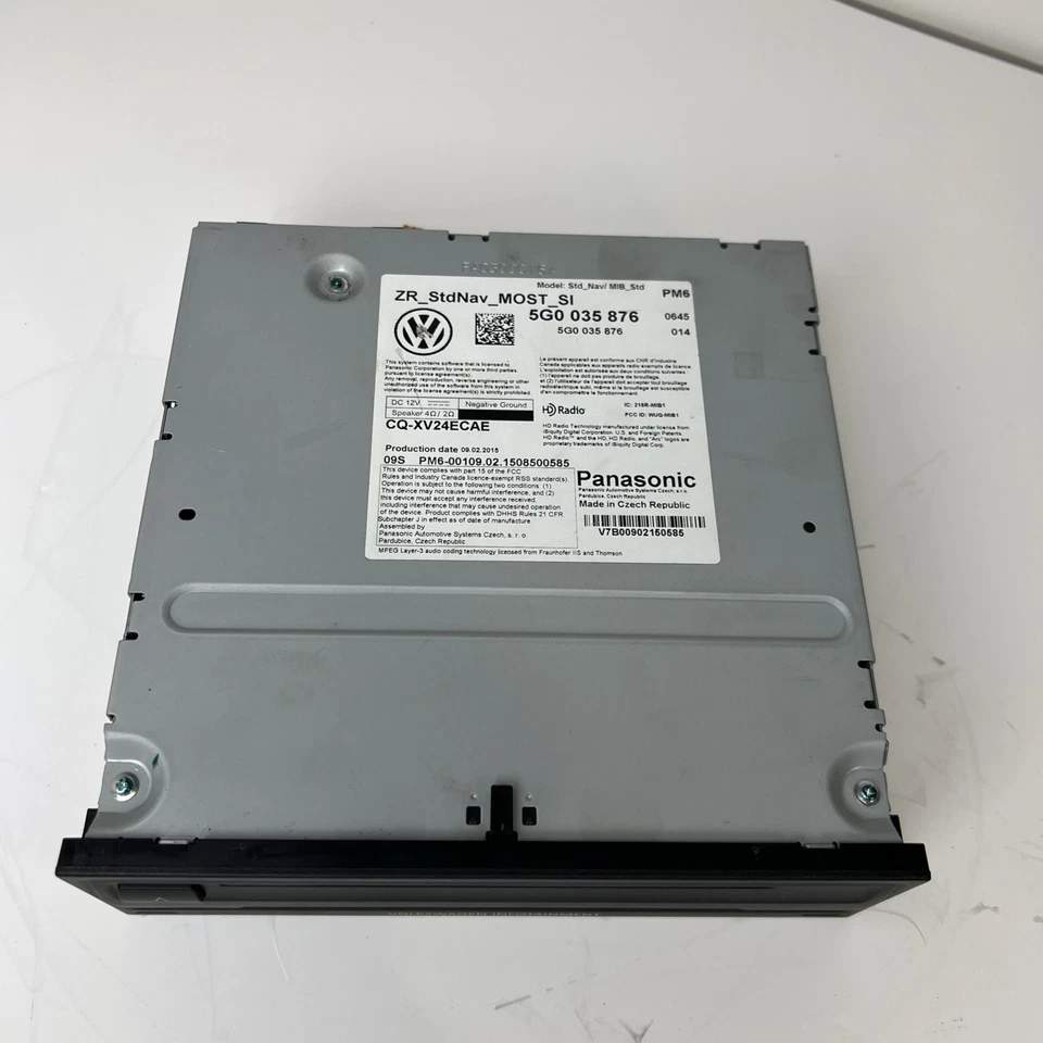 2015 VOLKSWAGEN GOLF GTI SD CD PLAYER RADIO RECIVER 5G0035876 OEM - Image 2 of 4