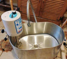 Li'l Champ AQUA WHIRL AW-506H  cold water muscle healing bath tub