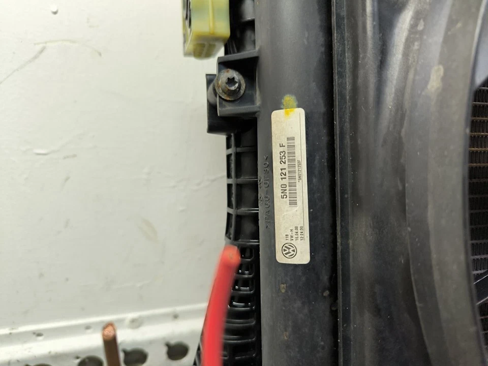 Volkswagen Tiguan 2007-2016 VENTILADOR RADIADOR RAD PACK 5N 2.0 DIÉSEL MANUAL  Foto 4 de 4