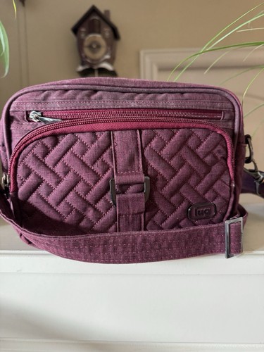 Cartera LUG Borgoña Acolchada RFID Carrusel Bandolera a Bolso Cinturón Convertible 10x6 - Imagen 4 de 15