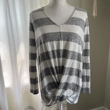 Reborn J Gray Striped Tee Shirt Boutique Top Size Small Cross Cross Twist Hem