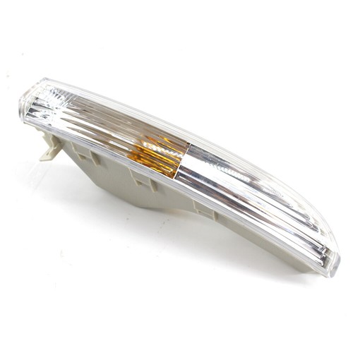 For VW Passat CC 2009-2010 Front Left Side Corner Signal Clear Amber Light x1 - Picture 5 of 7