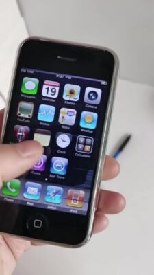 Apple黒1 Apple白2 Good working Apple iPhone 1st Generation 2G 8GB iOS 3.0.1 Screen