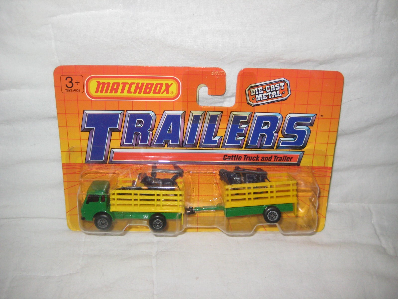 MIP Matchbox Trailers Lot Green/Yellow #71 Cattle Truck & Trailer, Black Cattle