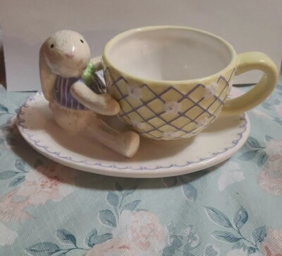 Hallmark Vintage EASTER BUNNY Cup on The Plate Set New w Tag Kids Decor 