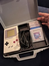 Nintendo Game Boy Classic 1992 + Tetris + Schlümpfe – Retro Konsole mit Koffer