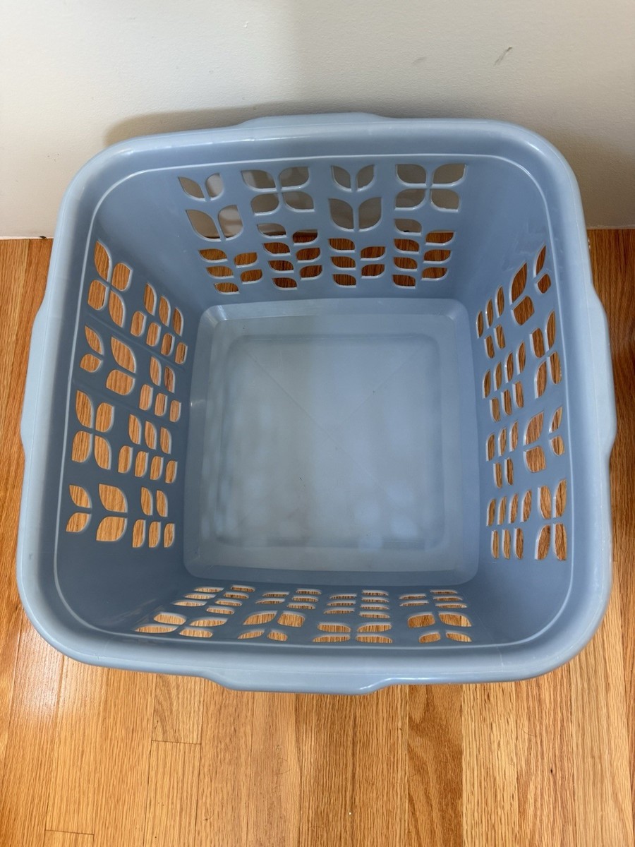 Vintage Rubbermaid Square BLUE Tulip 2968 Laundry Basket 19