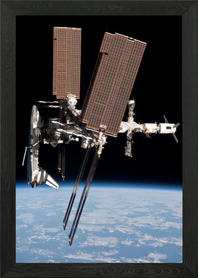 ISS and Endeavour Gerahmtes Wandbild Poster Leinwanddruck Bild