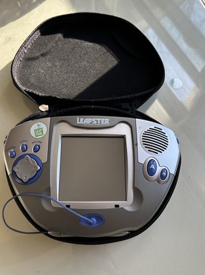 LeapFrog Leapster 20200 4 games carring case
