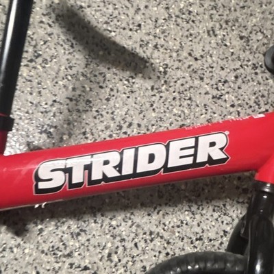 Strider 12 Classic Balance Bike Red Adjustable Seat Solid Rubber