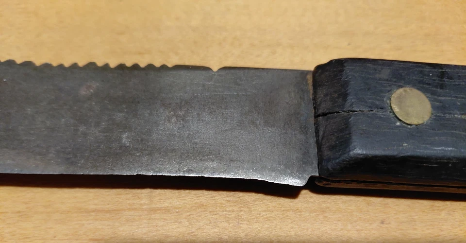 Vintage Sawback Combination Hunting Knife 10 Wood Handle, full tang - Image 3 of 4