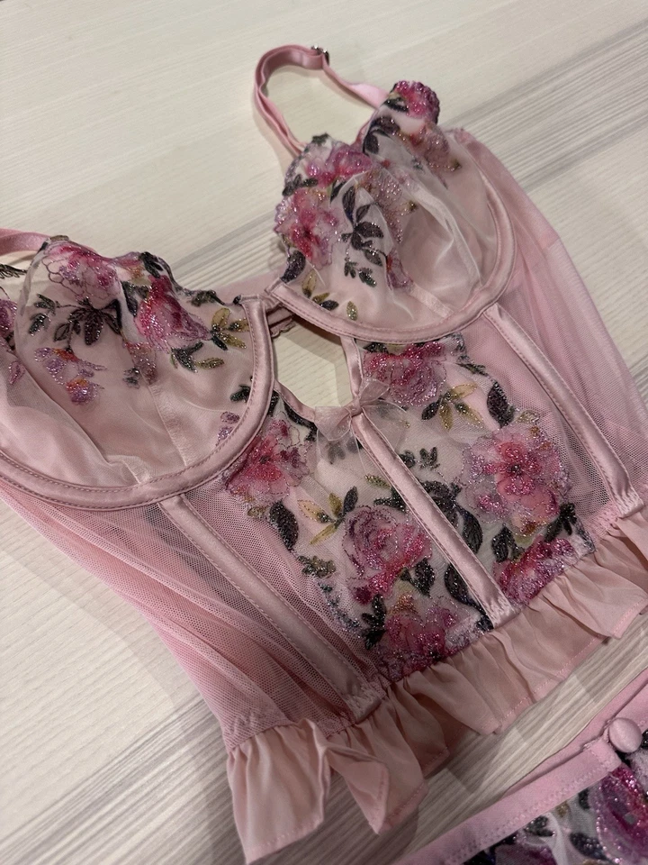 Conjunto de lencería de 3 piezas For Love And Lemons rosa rubor nuevo sin etiquetas Foto 4 de 4