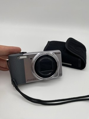 Kodak PIXPRO FZ151 Digitalkamera 16MP 15x Zoom Silber getestet funktioniert