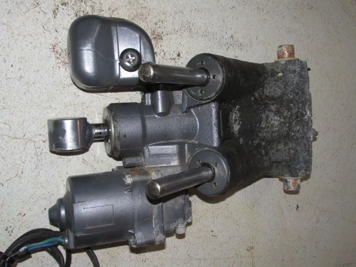 Yamaha 130hp 2 Stroke Outboard Tilt Trim Unit (6G5-05)