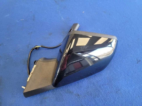 2015-2020 Ford Mustang GT S550 Driver Rear View Mirror Spotter Paint G1 2643