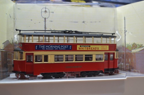 CORGI OMNIBUS - FELTHAM TRAM - LONDON TRANSPORT - 1/76 SCALE MODEL OM40501 - 第 1/8 張圖片