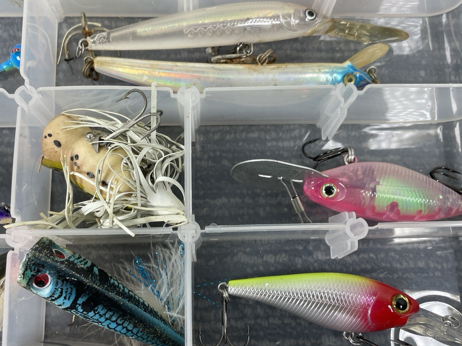 🔥 Lot Of Fishing Lures • Rapala Jigs Poppers Spoon & Box Catch Bass Trout Fish - Image 5