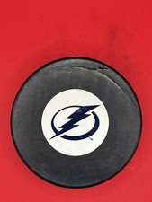 Vintage Tampa Bay Lightning Official NHL  Souvenir Puck Great For Autographs.