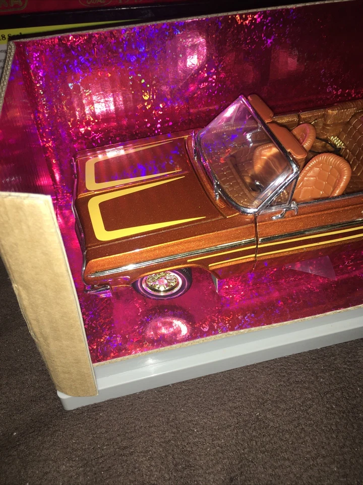 Ertl American Muscle 1/18 Lowrider Orange 1964 Chevy Impala Convertible #32304 - Image 3 of 4