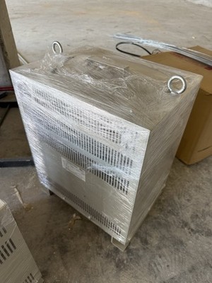 Fukuda Electric Works 5.5kVA 3-Phase Power Transformer 220V to 400V-230V