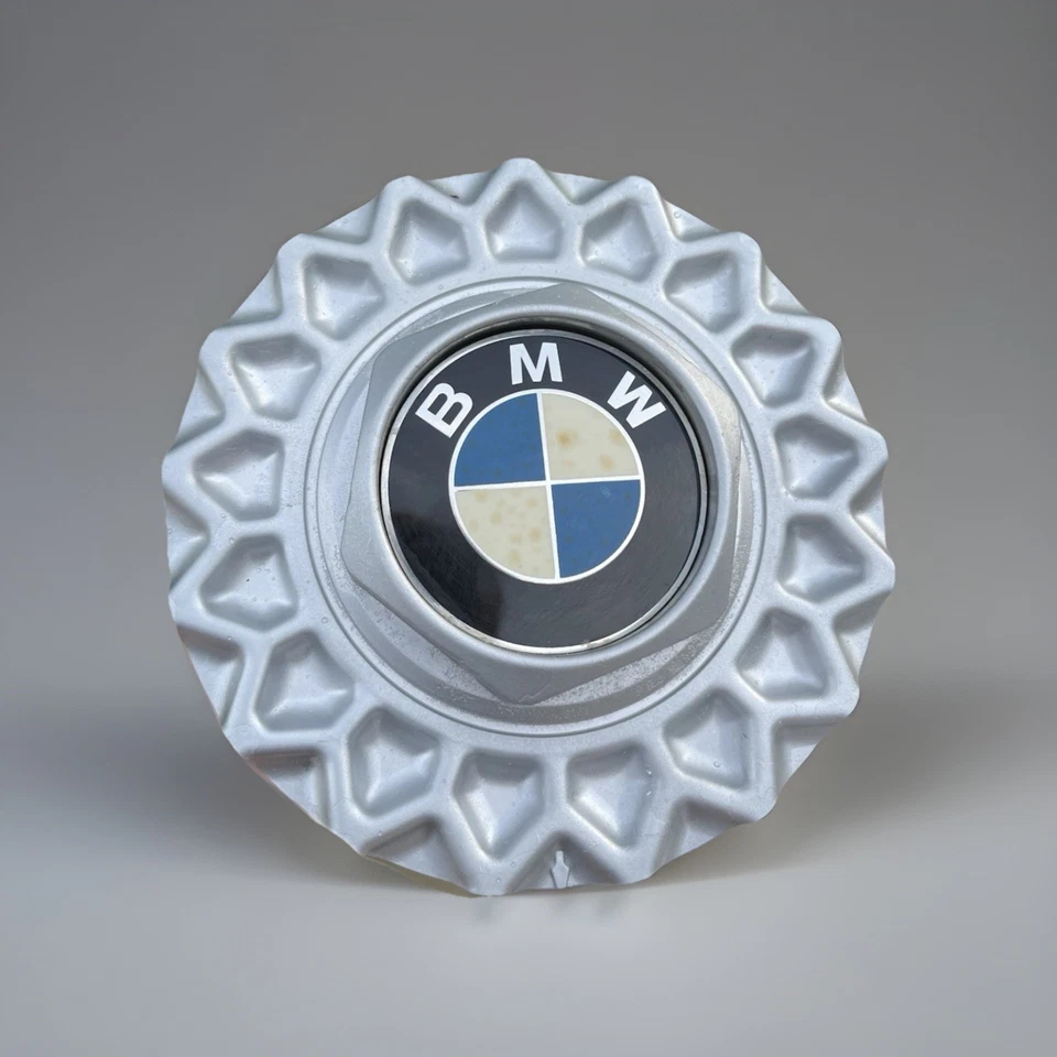 Tapa central rueda BMW BBS 525i, 530i, 535i, 635CSi, 735i, 735iL, 740i E24 E32 E34 Foto 2 de 4