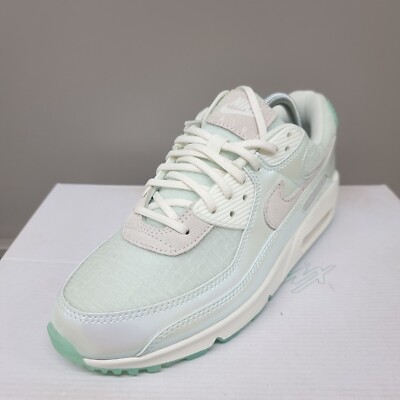 nike air max 90 the future is clear