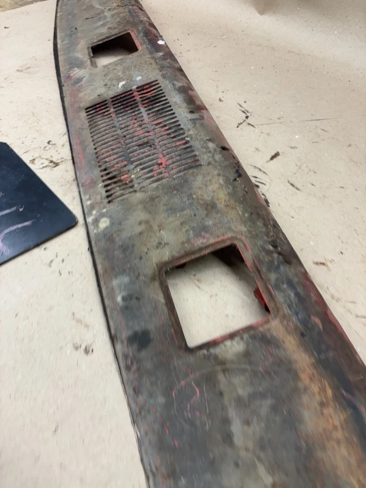 Chevrolet GMC 1967 1972 C10 C20 camioneta marco superior de tablero sección altavoz cortado Ven Foto 4 de 4