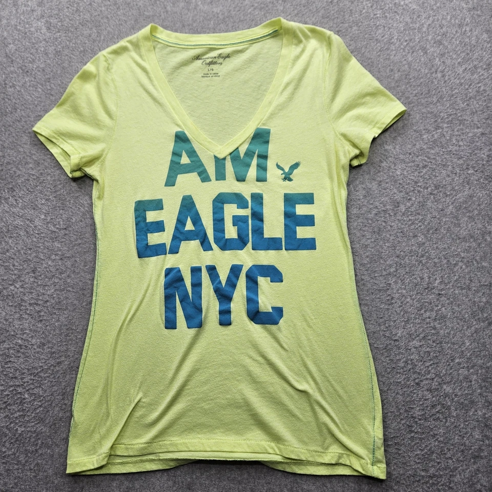 Camisa para mujer American Eagle Outfitters grande amarilla con cuello en V Foto 4 de 4