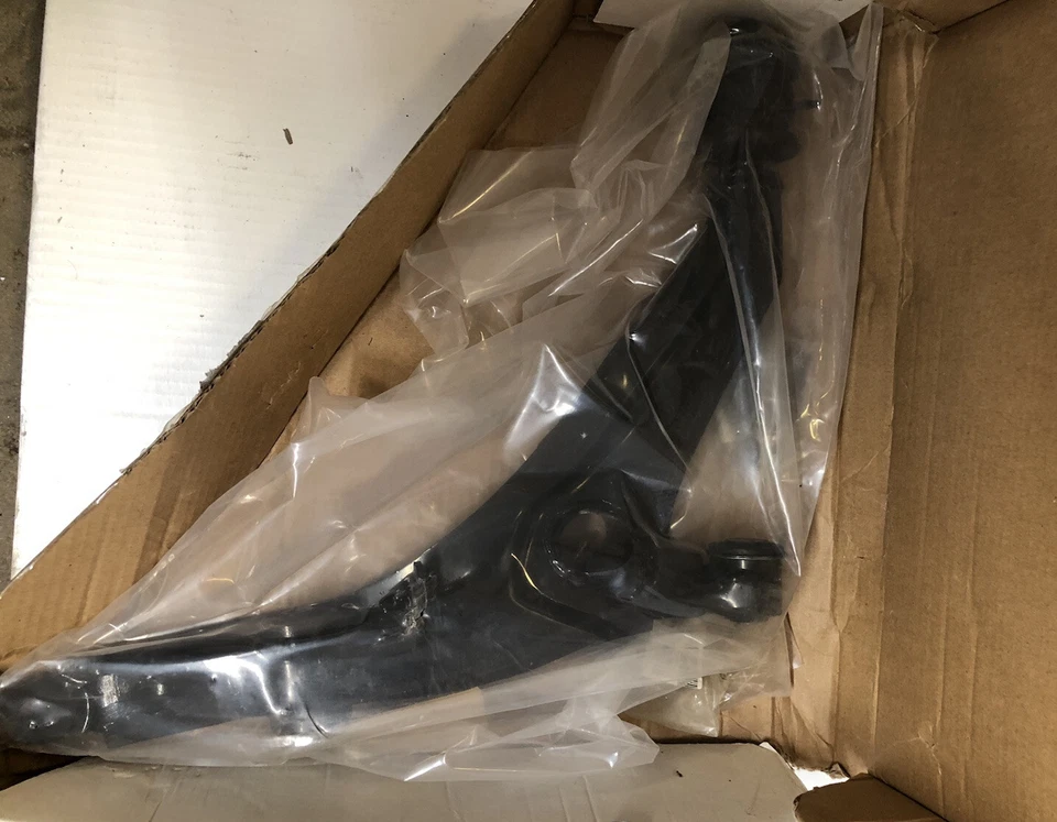 Dorman 520-650 Suspension Control Arm RIGHT FRONT LOWER 1997-2001 Honda CR-V Foto 3 de 4