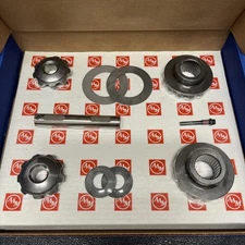 NEW!! American Axle & Manufacturing Rear 30 Tooth Differential Gear Kit 74047015