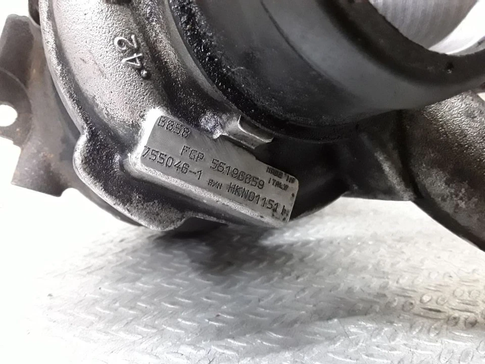 Turbocompresor turbo Opel Vectra C 2006 diésel 110 kW 55196859 DEV472208 Foto 3 de 4