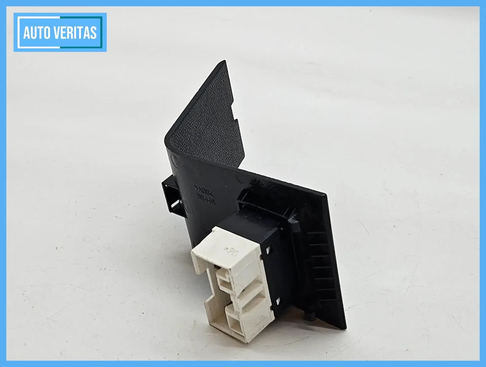 Original Fiat Punto 199 seat adjustment switch 735417393 - Image 2 of 4