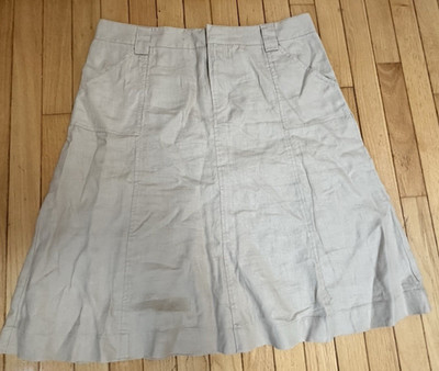 Eddie Bauer  women size 14 beige linen  midi skirt with pockets