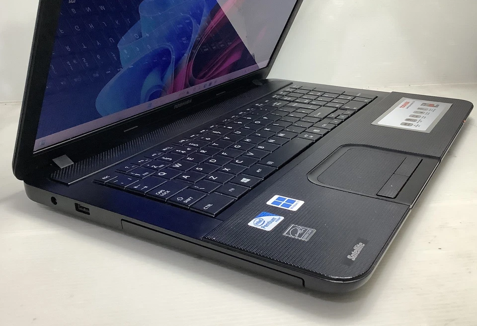 17.3”Toshiba Satellite C870-11G,INTEL@2.20GHz,8GB RAM,128GB SSD,WIN 11 PRO (241) - Image 2 of 4