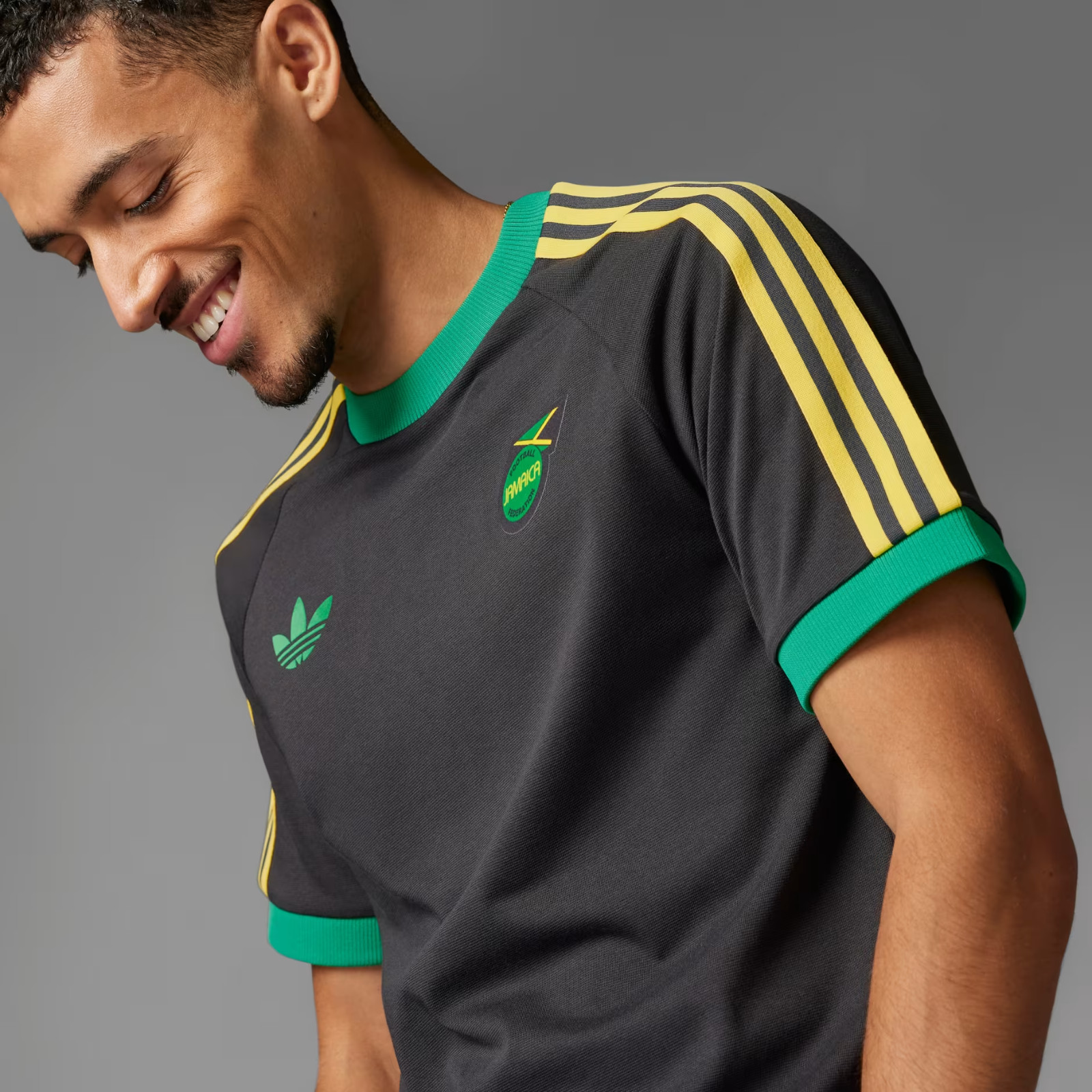 adidas Originals Men's Adicolor OG Jamaica Trefoil 3-Stripes Trefoil Tee IT7807 image 3