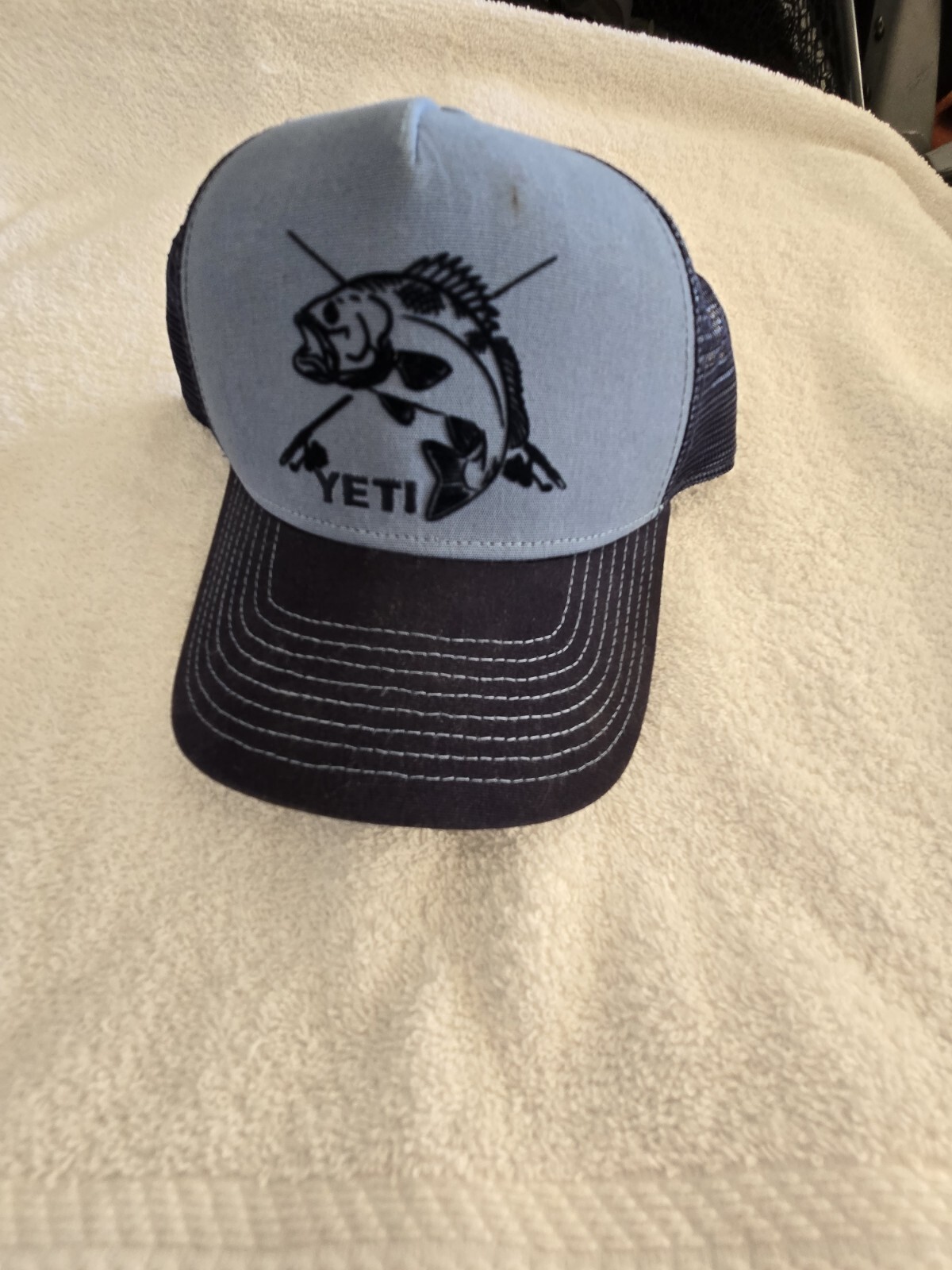 Yeti Hat Blue Mesh Back Adjustable Snap Back Trucker Bass Fishing Unisex