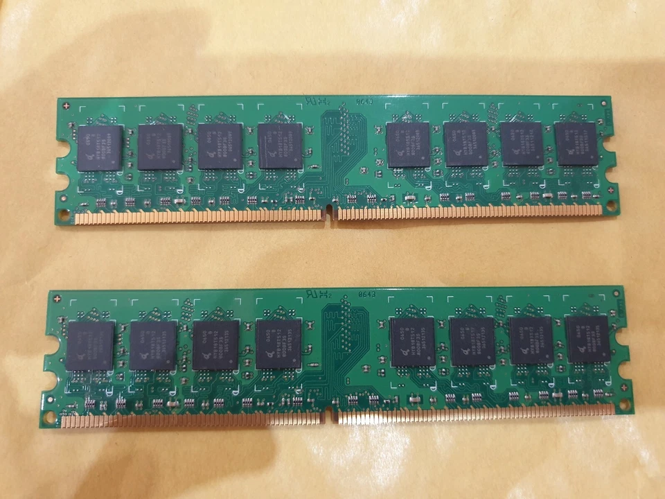 2GB Qimonda (2x 1gb) DDR2 PC2-5300U-555 2Rx8 MEMORY RAM DIMM DESKTOP 240 PIN pc - Image 3 of 3