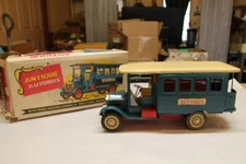 SSS Toys Japan S-1230 Tin Friction Motor Blue Antique Autobus w/ Original Box ~