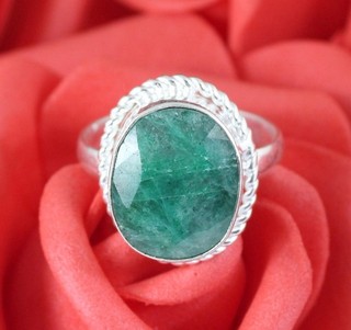 Green Emerald 16.70 Ct Natural Oval Certified Gemstone Ring New Year Discount