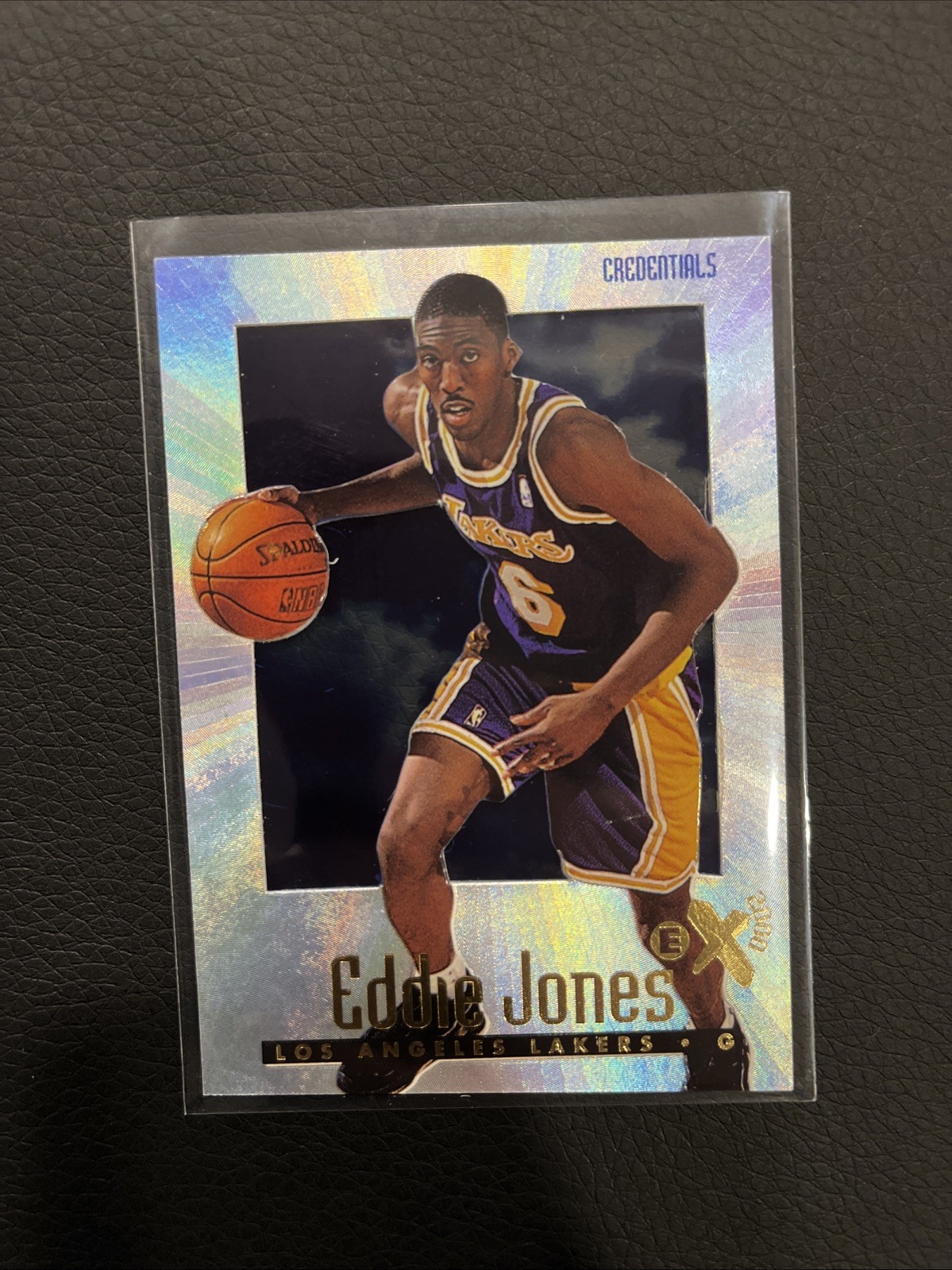 1996-97 Skybox E-X2000 Eddie Jones Credentials /499 #31 Los Angeles Lakers