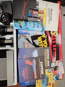 Nintendo NES Juego de Acci&oacute;n Consola Completo En Caja + Insertos Mario/Duck Hunt Impecable