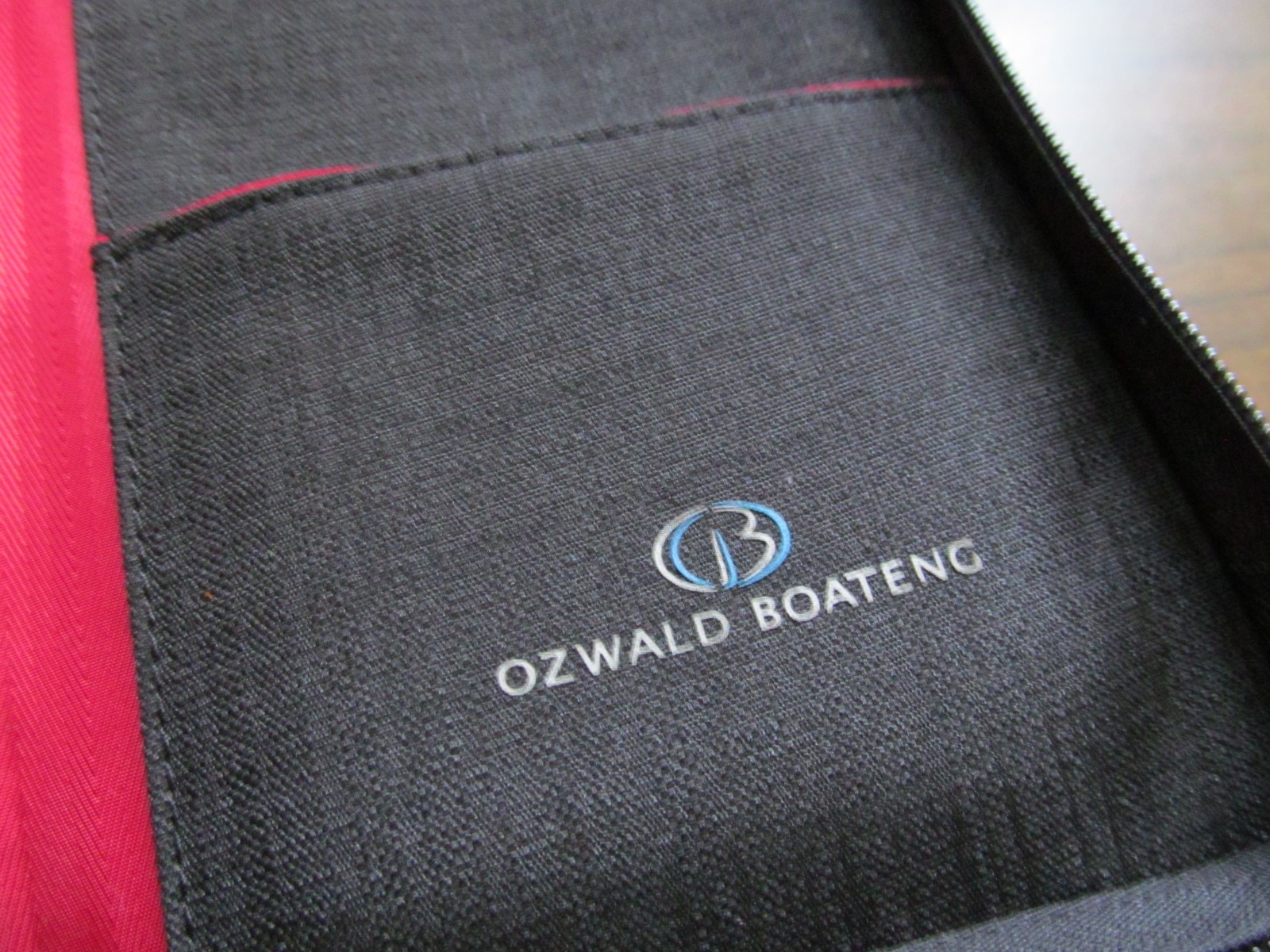 OZWALD BOATENG for VIRGIN ATLANTIC airline amenity kit bag wallet ticket holder